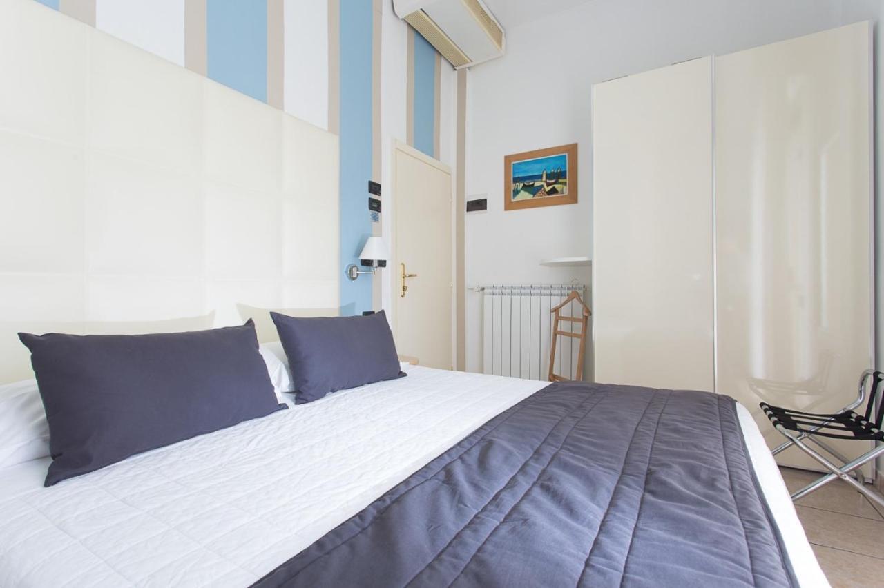 Hotel Flora Milano Marittima Buitenkant foto